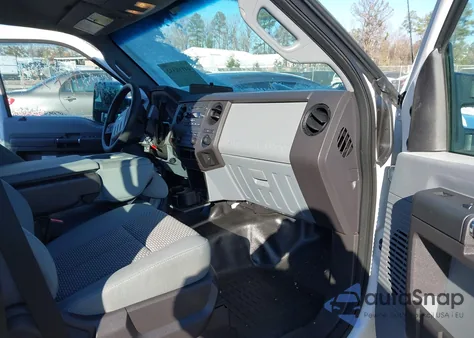 2015 Ford F-250 Xl из США, поврежденный, VIN 1FT7W2A68FEC17867